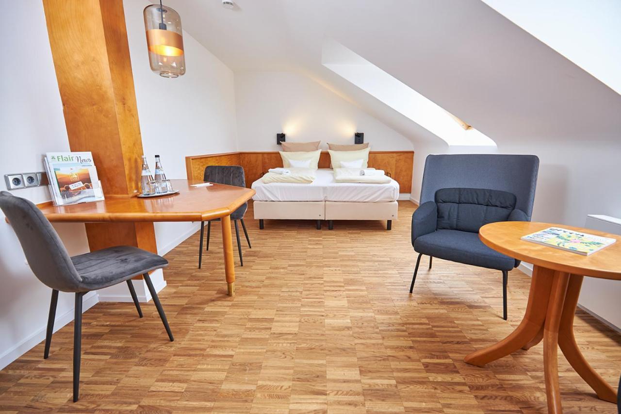 Erck- Flair Hotel & Restaurant Бад Шьонборн Екстериор снимка