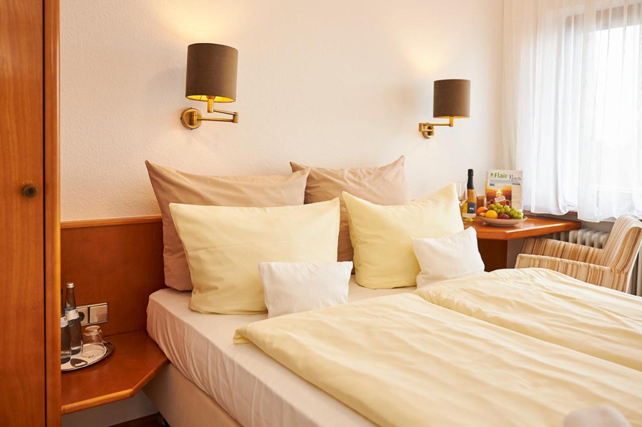 Erck- Flair Hotel & Restaurant Бад Шьонборн Екстериор снимка