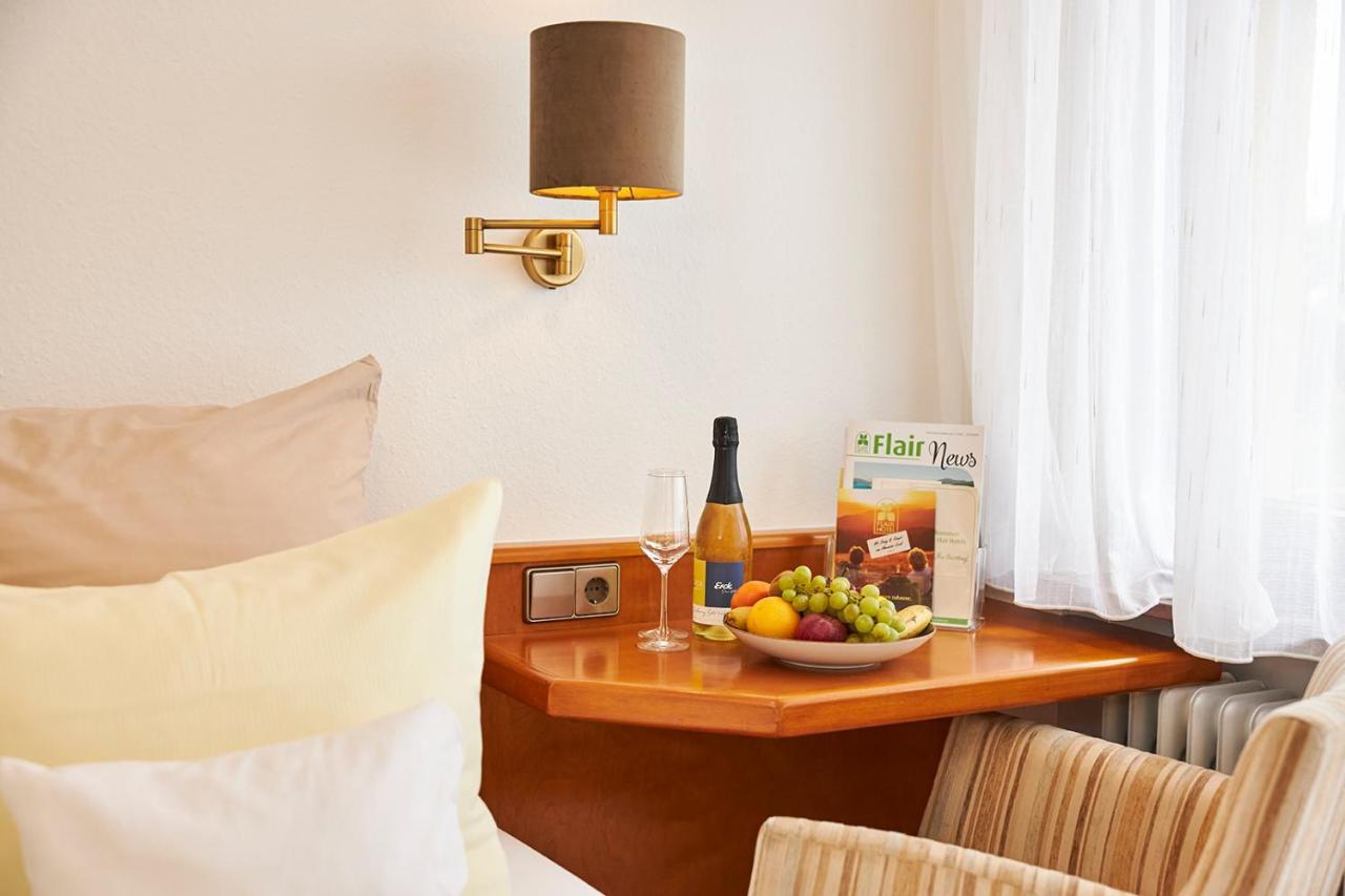 Erck- Flair Hotel & Restaurant Бад Шьонборн Екстериор снимка