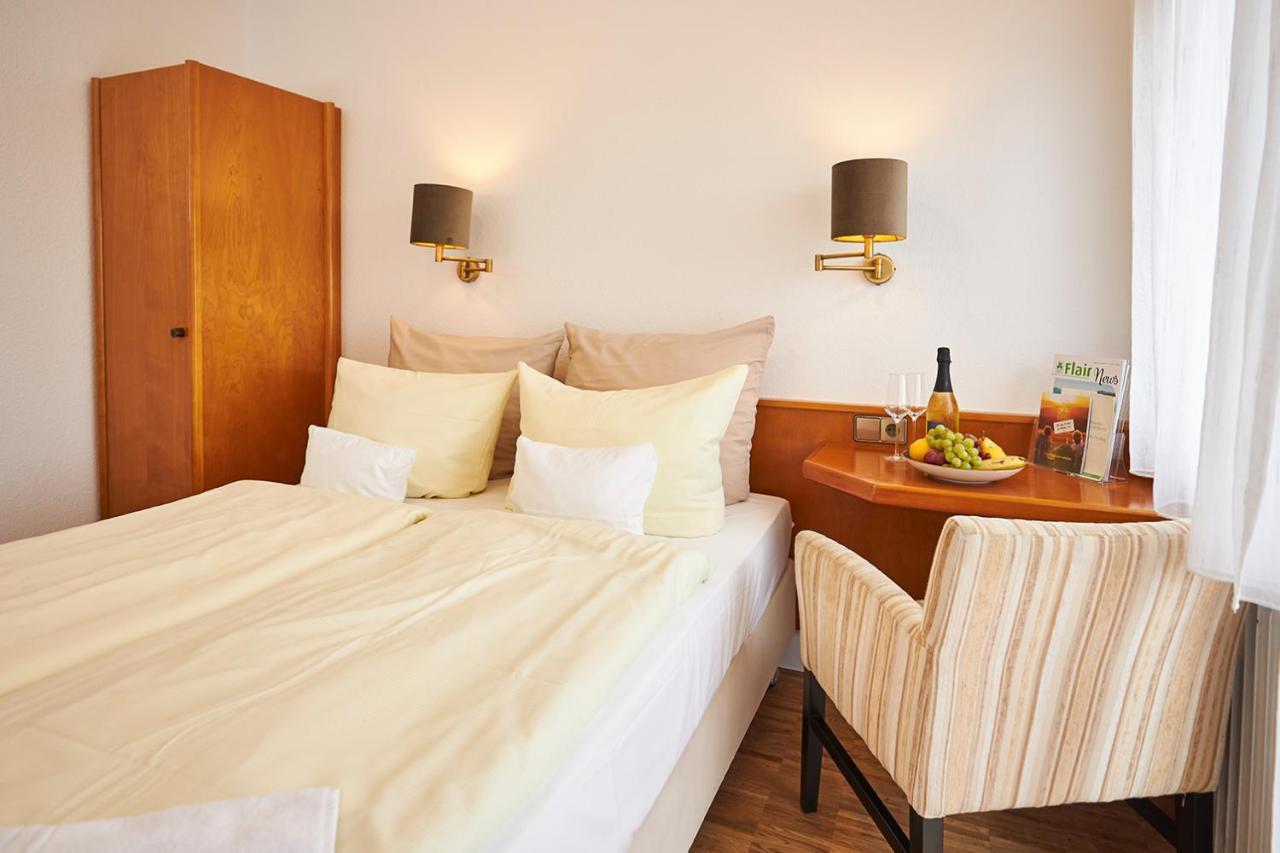 Erck- Flair Hotel & Restaurant Бад Шьонборн Екстериор снимка